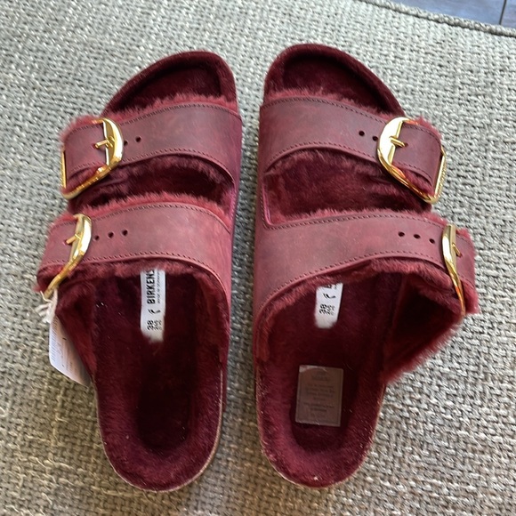 NWT BIRKENSTOCK BIG BUCKLE Leather Arizona Fur Sandals! - Picture 9 of 12